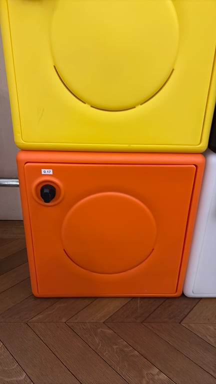 Casier en plastique avec portes battantes - Couleur Tahiti Gold - 3-4