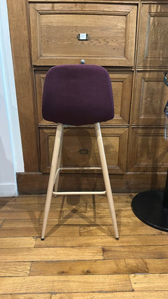 Tabouret haut en bois et tissu violet - arriere