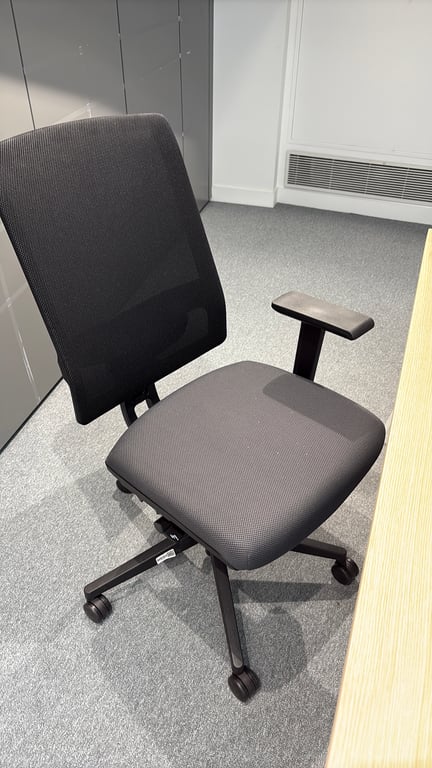 Fauteuil de bureau avec roulettes