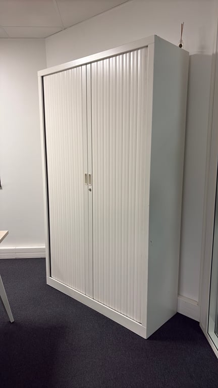 Armoire à rideaux haute 198cm - 3-4