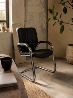 Chaise de réunion Eurosit cuir noir