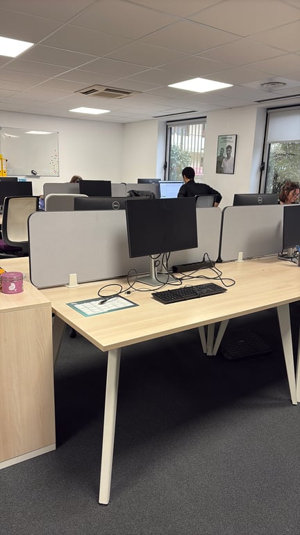 Cloison de bureau en tissu - 3-4