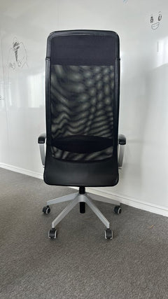 Fauteuil de bureau ergonomique avec têtière en résille - ambiance