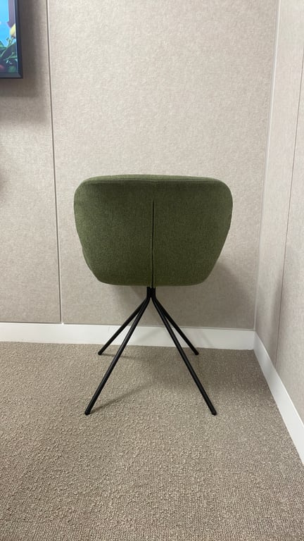Chaise de réunion OMG par Zuiver - ambiance