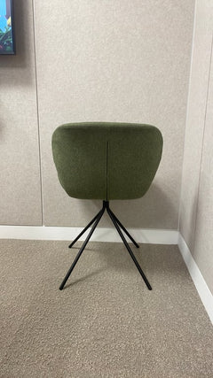 Chaise de réunion OMG par Zuiver - ambiance