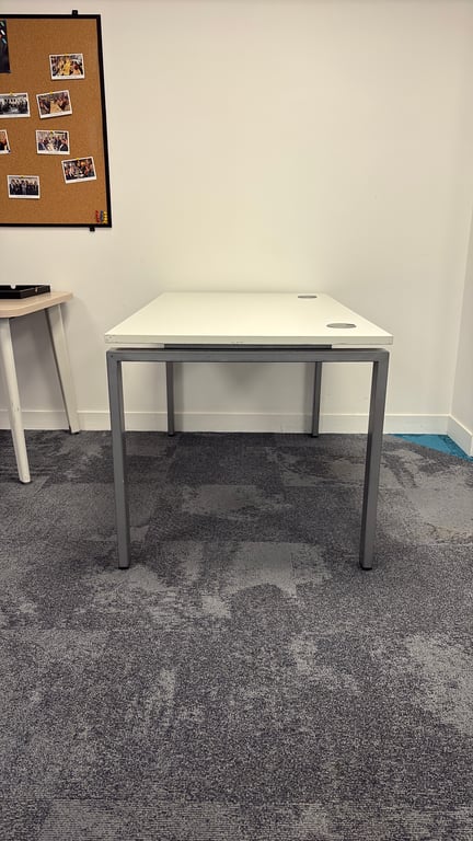 Bureau droit 140x80 - Eol - 3-4