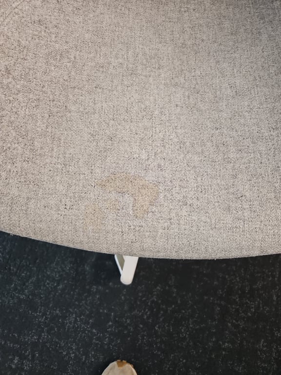 Chaise de réunion avec roulettes et accoudoirs