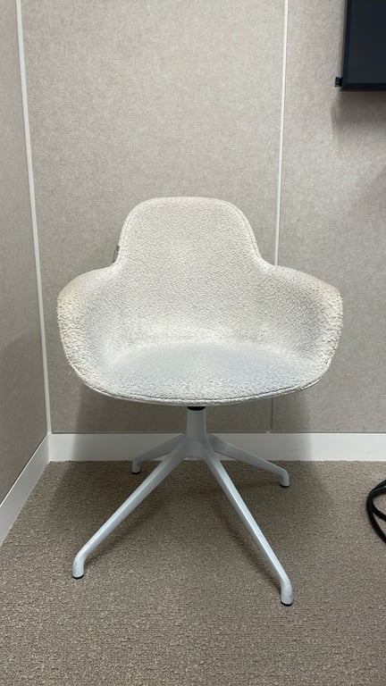 Chaise de réunion Zuiver Albert Kuip Blanche - face