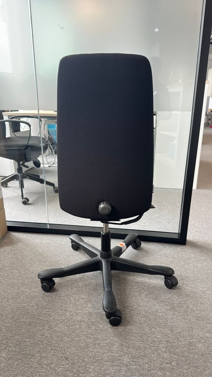 Fauteuil de bureau Kinnarps 5000 Noir - ambiance