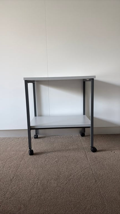 Table polyvalente rectangulaire avec roulettes