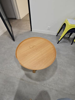 Table basse ronde en bois contreplaqué