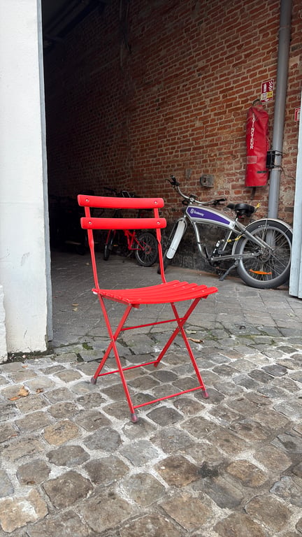 Chaise d'extérieur en métal rouge - 3-4