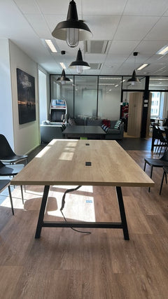 Table de réunion 240x120 chêne clair - face