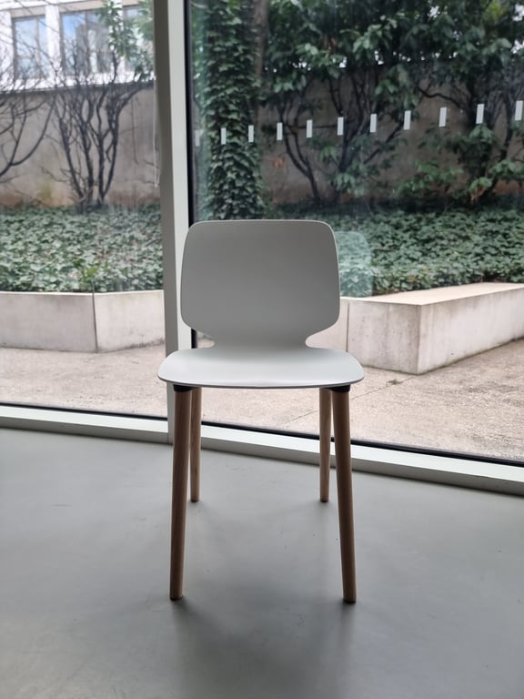 Chaise de cafétéria modèle Billiani par Pedrali