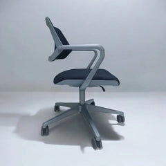 Fauteuil de bureau modèle Qivi en résille
