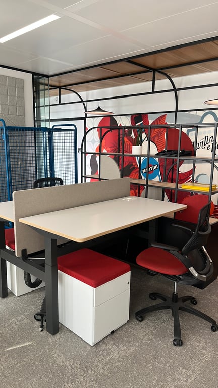 Bureau multiposte réglable 157x77 Herman Miller