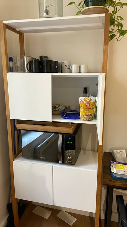 Bibliothèque en bois avec portes battantes