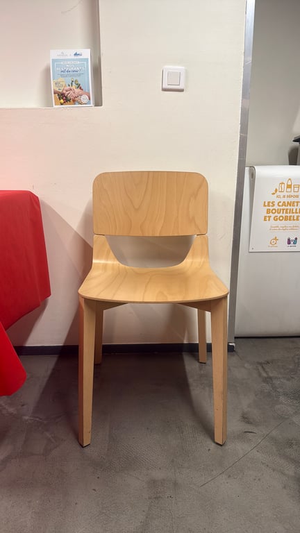 Chaise de cafétéria en bois - 3-4