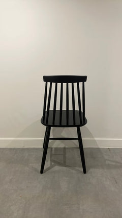 Chaise de cafétéria en bois, couleur noire