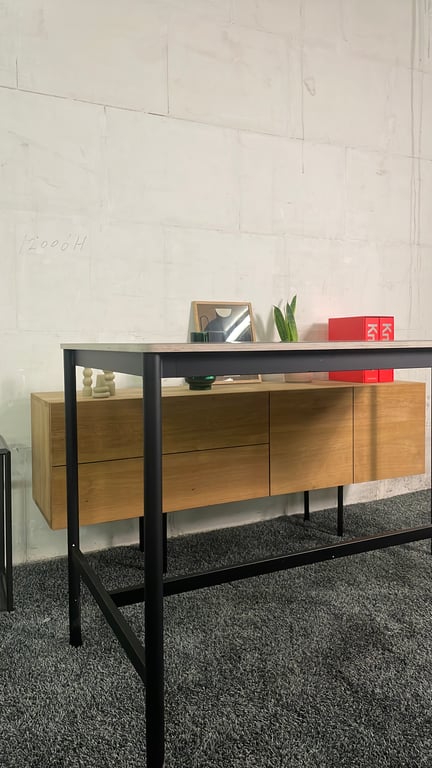 Table haute rectangulaire 160x80 Muuto - Base High Table - ambiance