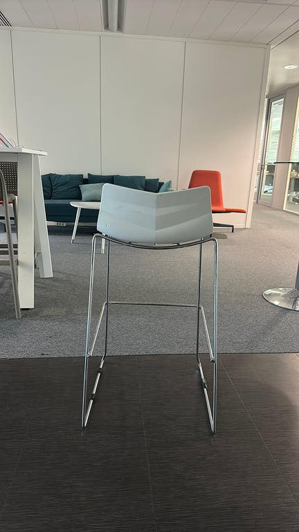 Chaise tabouret haut métal blanc - arriere