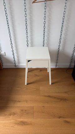 Table basse rectangulaire en mélaminé blanc - 3-4