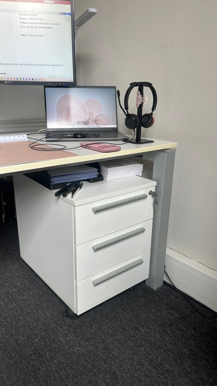 Caisson de bureau roulant 3 tiroirs blanc - ambiance