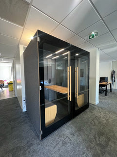 Cabine acoustique 4 places PhoneBooth Cuatro - face