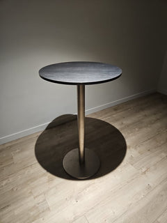 Table haute ronde 68x68 en bois mélaminé noir