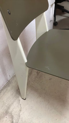 Chaise de réunion sans roulettes ni accoudoirs