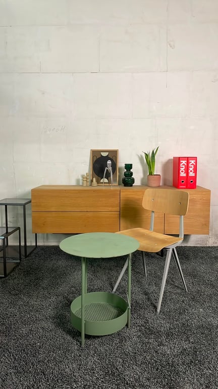 Chaise de cafétéria 'Revolt' par Hay