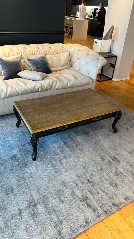 Table basse rectangulaire en bois