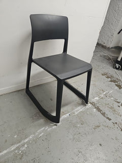 Chaise de Cafétéria par Vitra
