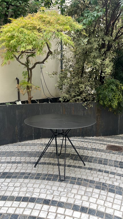 Table ronde d'extérieur 100x100 Métal Noir - 3-4