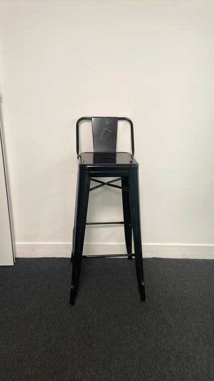 Chaise haute métal noir - 3-4