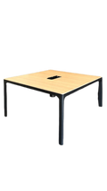 Bureau multiposte 140x140 chêne et métal noir