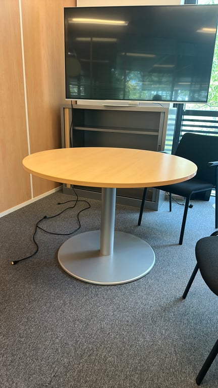 Table de réunion ronde 109x109 en chêne clair - 3-4