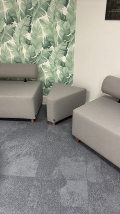 Pouf en tissu gris clair - 3-4