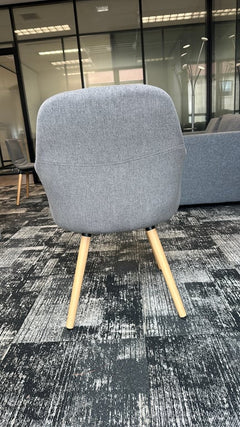 Chaise de réunion en tissu gris - arriere