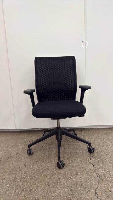 Vitra - ID Mesh - Fauteuil de bureau - accoudoirs 3D