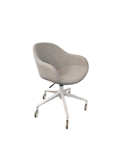 Chaise de réunion avec roulettes et accoudoirs
