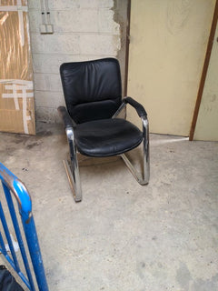 Chaise de réunion Eurosit cuir noir - ambiance