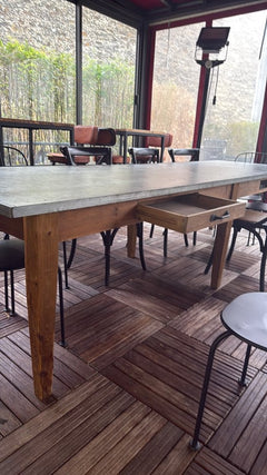 Table de cafétéria industrielle 300x60cm - 3-4