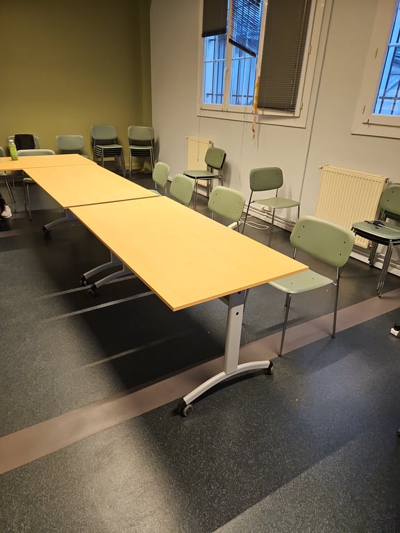 Table de réunion rectangulaire en bois et métal