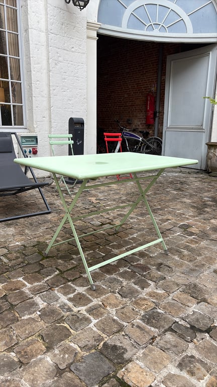 Table d'extérieur rectangulaire rabattable - 3-4