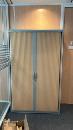 Armoire Haute en Métal avec Portes Coulissantes - face