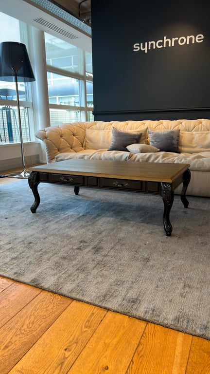 Table basse rectangulaire en bois
