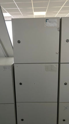 Bloc de 4 - Casier de rangement à portes battantes - portes