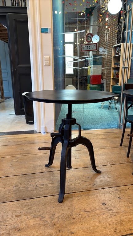 Table cafétéria Edison ronde - 3-4