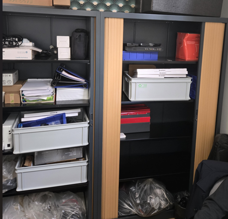 Armoire haute à portes coulissantes